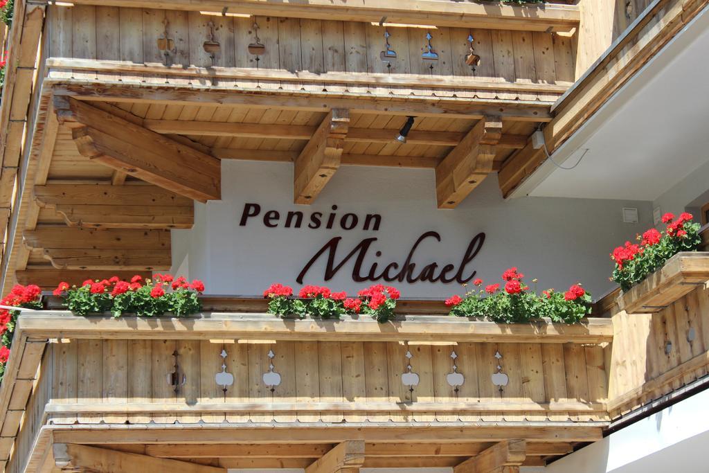 Pension Michael Saalbach-Hinterglemm Eksteriør billede